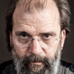Steve Earle 飾演 Uncle Randy