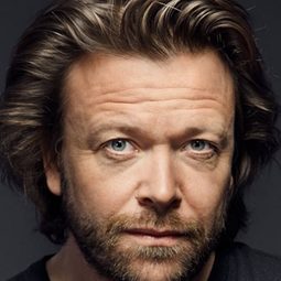 Kåre Conradi - The Search for the Northwest Passage演員 飾演Roald Amundsen