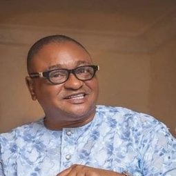 吉德·科瑟克 - 祝你好運演員 飾演Chairman