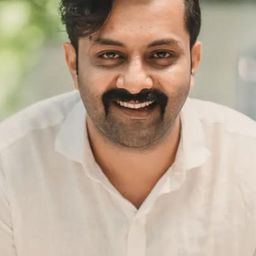 Vishnu Agasthya 飾演 Paulson