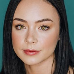 Celia Owen 飾演 Gussy