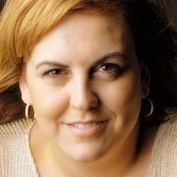 Mireia Gubianas - 失落的鑰匙演員 飾演Mujer Mediana Edad