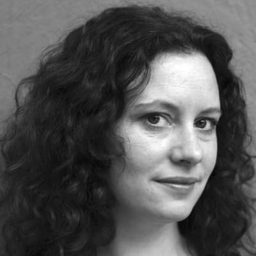 Silje Breivik 飾演 Elise