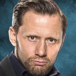 Steven Haworth 飾演 Himself