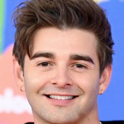 Jack Griffo 飾演 Jack Griffo