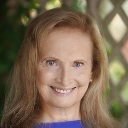 瑪德隆·柯提斯 飾演 Mrs. Bennett