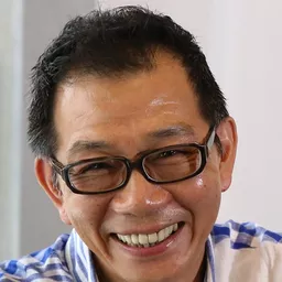 袁富華 飾演 Keong
