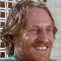 彼得·赫爾 飾演 Quinlan