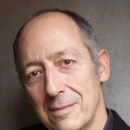 Sam Karmann 飾演 M. Lanoselle