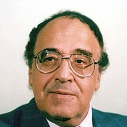 哈桑·莫斯塔法 飾演 Ramadan Al-Sokary