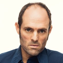 Diego Anido 飾演 Ledesma