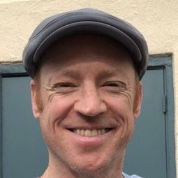 Chris Edgerly 飾演 Phonic Frog (voice)