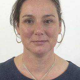 Jo Allen - 落跑雞!演員 飾演Additional Chicken (voice) (uncredited)