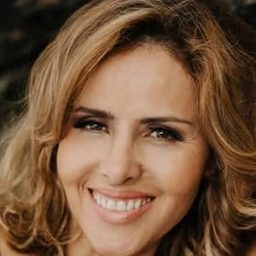 Leona Cavalli - 監獄淌血演員 飾演Dina