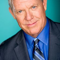 John Sloman 飾演 Bob