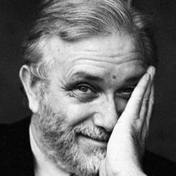 Luciano De Crescenzo - 在教皇眼中演員 飾演God