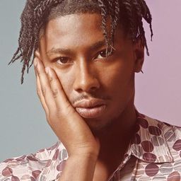 T·J·艾通斯 飾演 Kamal