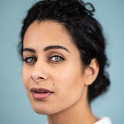 Jouman Fattal 飾演 Malika