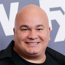 Robert Kelly - 慾望·生活·愛情演員 飾演Blog Fan