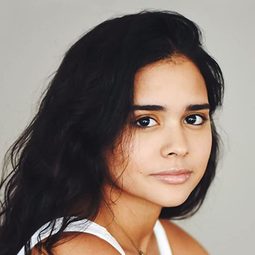 Marisela Zumbado - 烈探狙擊：誓不回頭演員 飾演Smuggled Woman