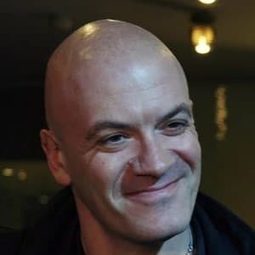 Sam Klebanov - 新聞制造者編劇