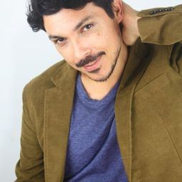 Paulo Roque 飾演 Apostador do Bar 1