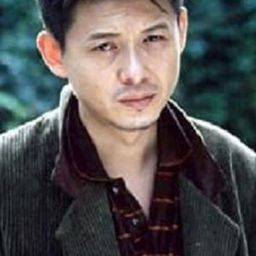 Cheng Qian 飾演 Li Li's Boyfriend