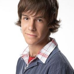 Ryan Cooley 飾演 Billy