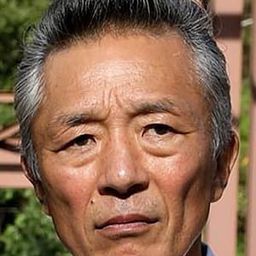 梨本謙次郎 飾演 