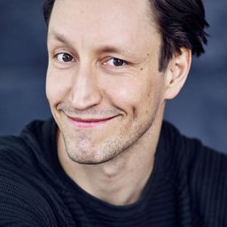 Hendrik Heutmann 飾演 Dieter