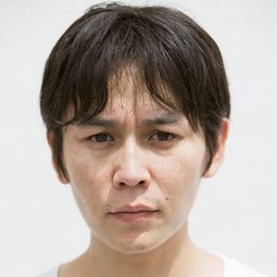 山本剛史 - 友達演員 飾演