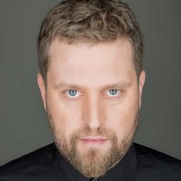 Serhii Lavreniuk 飾演 