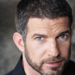 Simon Böer - 我的最後車友演員 飾演Jan