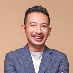 科查普·尤瑟比歐 飾演 Juniver