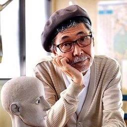 四谷シモン 飾演 