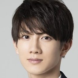 赤澤遼太郎 飾演 Aki