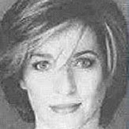 Aeva May 飾演 Demeter