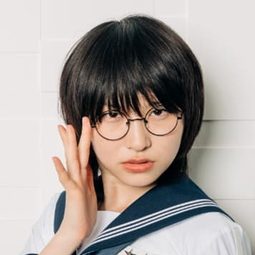 新しい學校のリーダーズ SUZUKA 飾演 Shiori Maezawa / Shiori@Revolution (voice)
