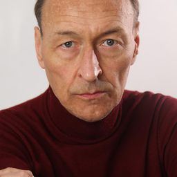 Vaidotas Martinaitis 飾演 Yakov