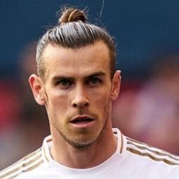 Gareth Bale 飾演 Self