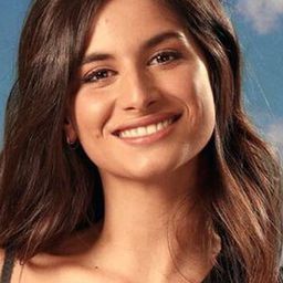 Helena Kaittani 飾演 