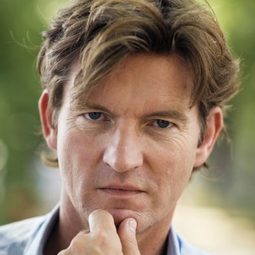 Philipp Moog - Tierisch verliebt演員 飾演Daniel Heim