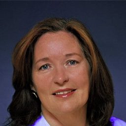 Carole Wilson 飾演 Marthe Schwertlein