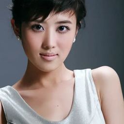 陳西貝 飾演 杨薇薇