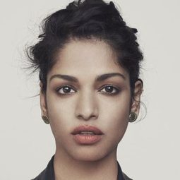 M.I.A 飾演 Self