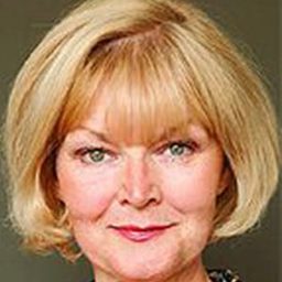 Chrissie Cotterill 飾演 Shirley