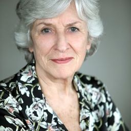 Renate Becker 飾演 