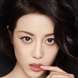 李溪芮 飾演 Qin Zi Shu