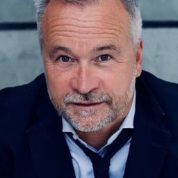 Thomas Darchinger - 德國歡迎你演員 飾演Richter Baumgartner