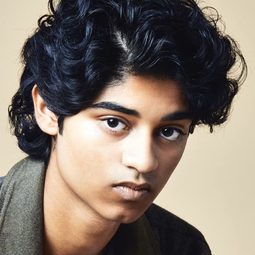 Rohan Chand 飾演 Mowgli